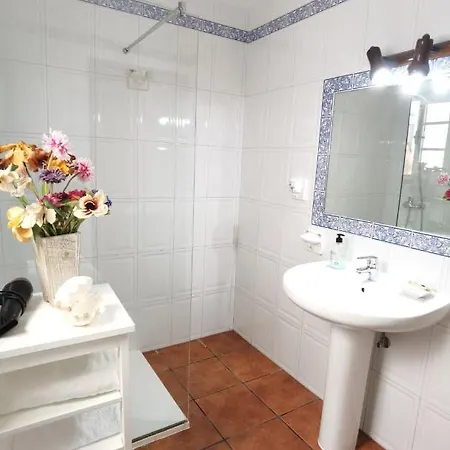 Apartamentoscasajulia Casa vacanze La Santa