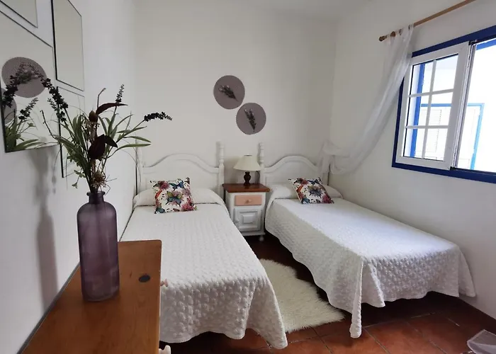 Apartamentoscasajulia La Santa